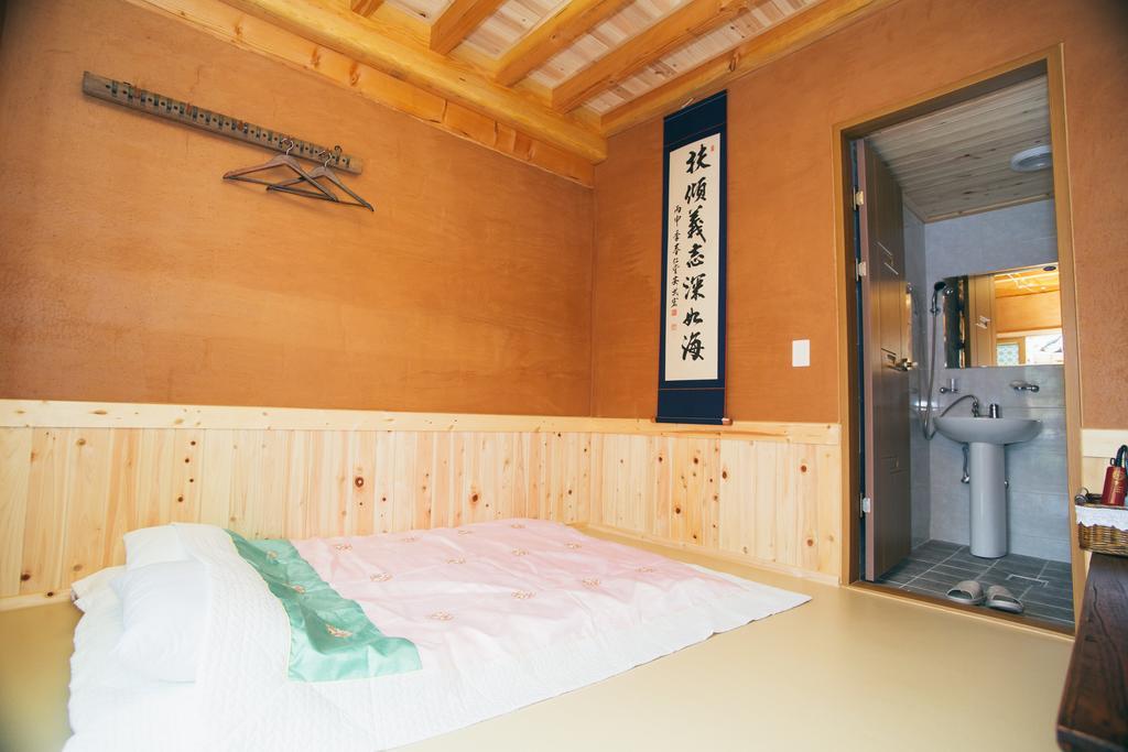 Laon Hanok Gguljam Jeonju Exterior foto